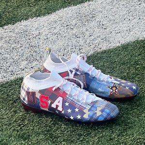 Under Armour Spotlight Lux LE “Americana” New Rare Football #3023383-600